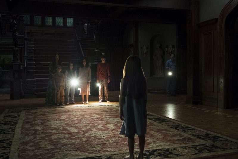WATCH: The secret behind those spooky ‘Haunting of Hill House’ scenes