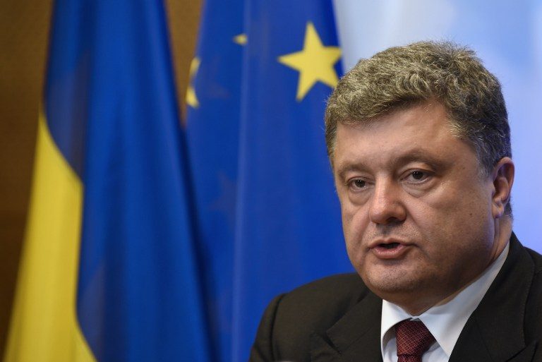 Poroshenko party short of majority in Ukraine vote: poll