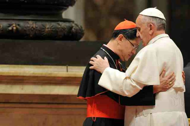 Pope Francis to pray before Yolanda mass grave