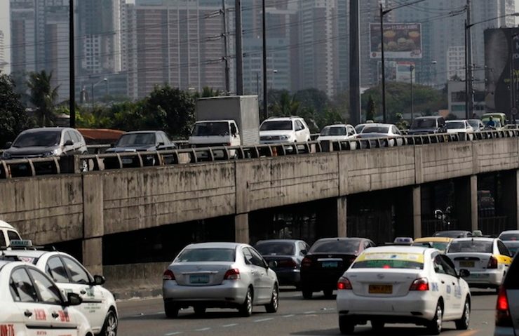 Urban decay threatens hot Philippine economy