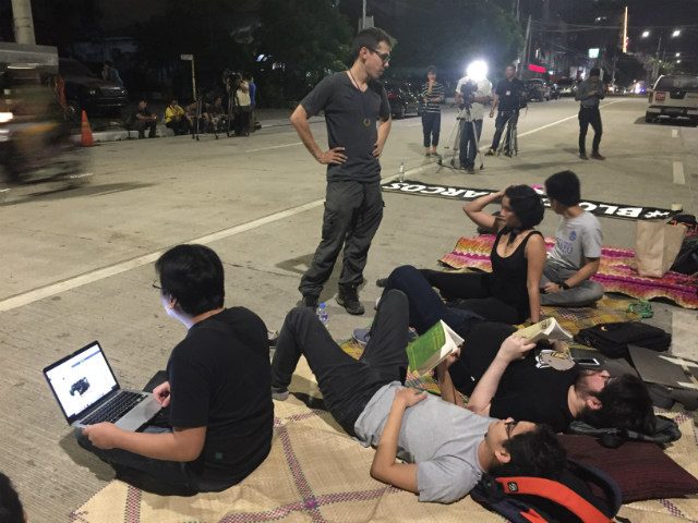 Millennials lead anti-Marcos vigil at Libingan ng mga Bayani