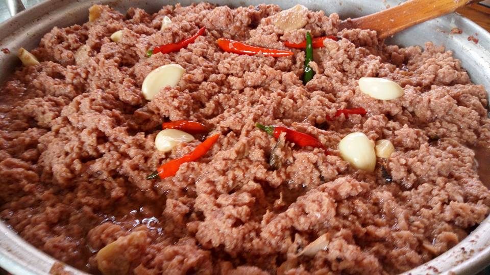 SINANTULAN. A popular side dish of Souther Luzon made of grated santol, cooked in shrimp paste and coconut cream. Photo from 'Tara na sa Lalawigan ng Quezon' facebook page 