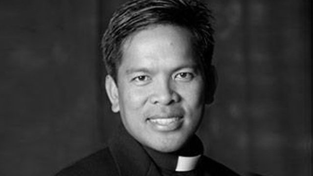 Healing priest Fernando Suarez dies at 52