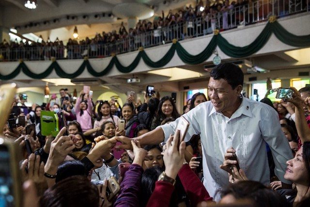 Duterte impersonator sparks frenzy in Hong Kong