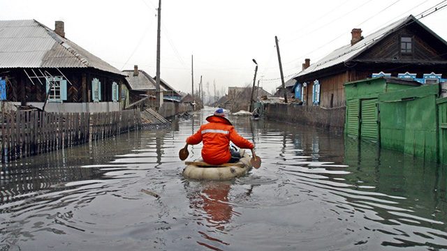Six dead, thousands left homeless by Siberia floods