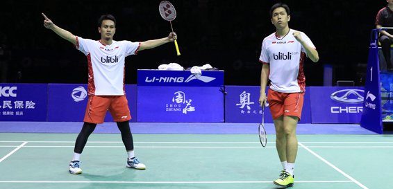 Ganda putra Indonesia Hendra/Ahsan mengimbangkan kedudukan atas tim Denmark menjadi 1-1. Foto dari badmintonindonesia.org
 
