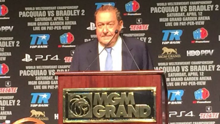 Bob Arum hasn't been doing much smiling during fight week. Photo by Ryan Songalia/Rappler
