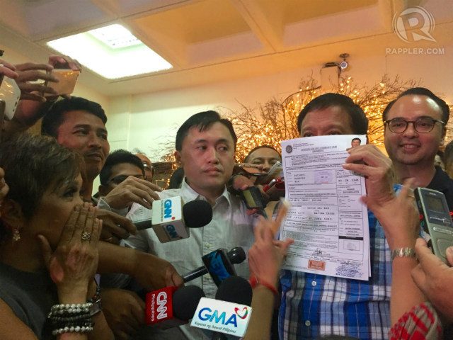 Duterte ‘reaffirms’ presidential bid in Comelec