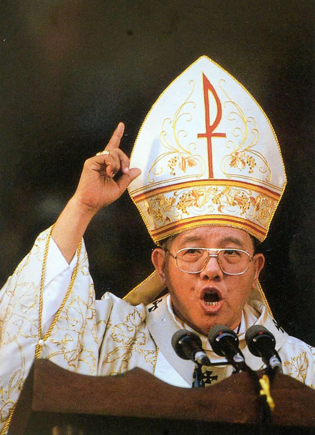 OUTSPOKEN LEADER. Known for his hard-hitting homilies, the late Manila Archbishop Jaime Cardinal Sin minced no words against dictator Ferdinand Marcos. Photo lifted from the book 'Bayan Ko!'   
