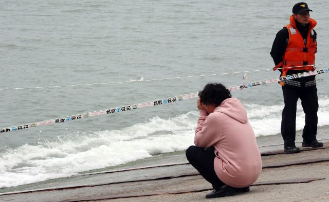 4 crew of Sewol ferry indicted for manslaughter