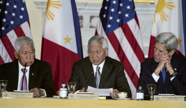 Philippines to offer 8 bases to US forces – official