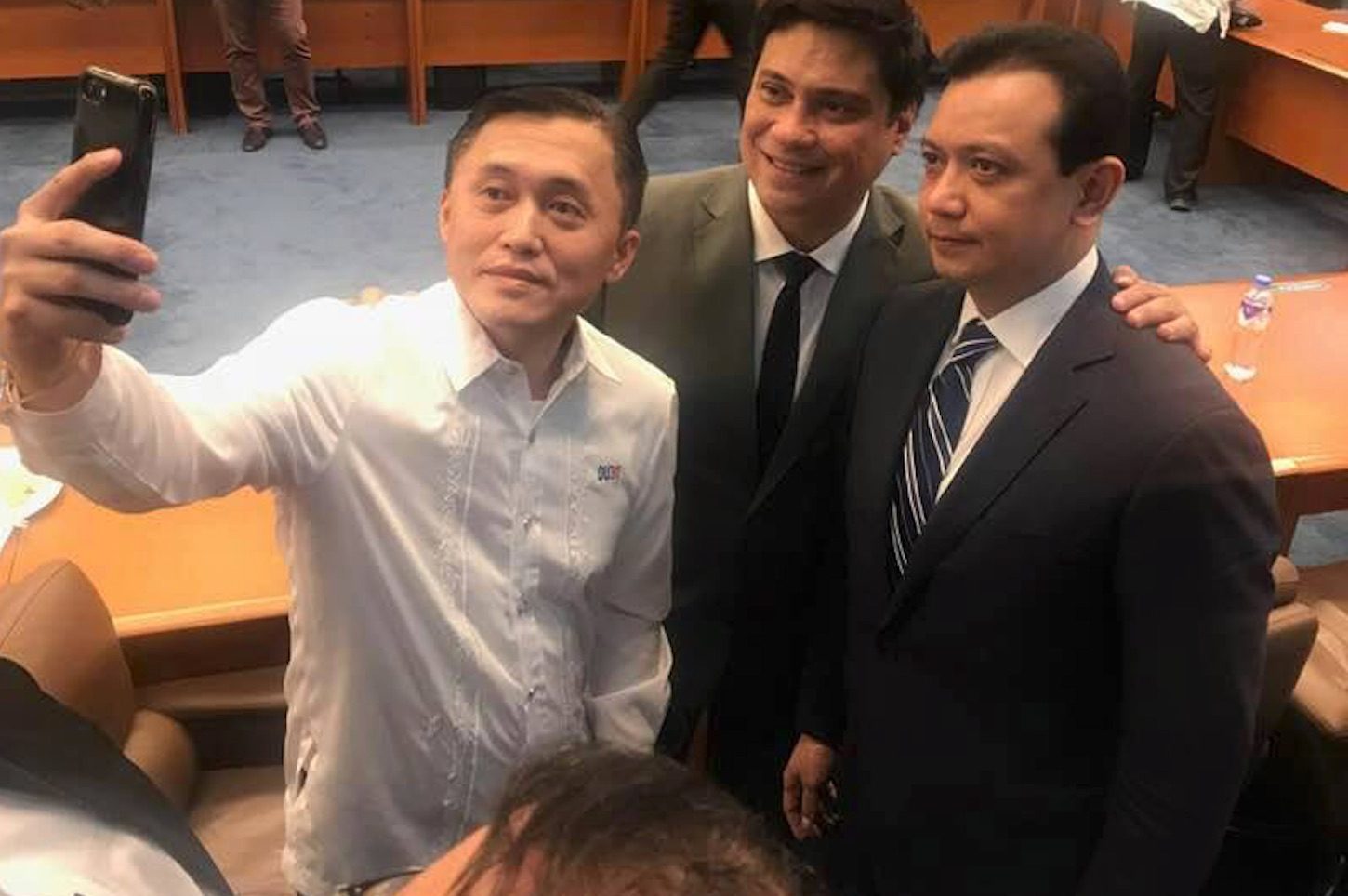 WATCH: Bong Go takes selfie with Trillanes after Senate frigates probe