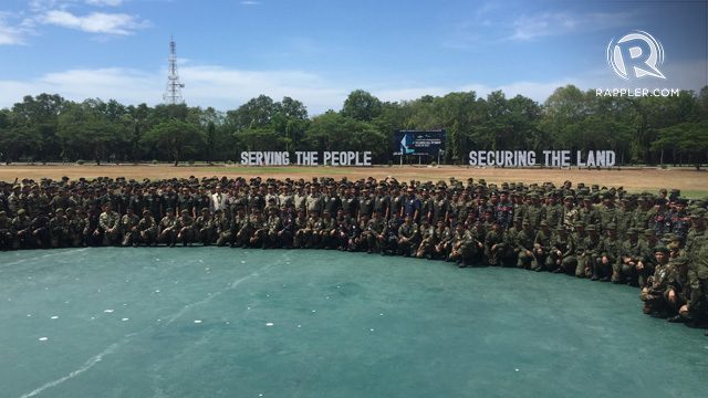 Soldiers who fought in Marawi promoted one rank higher