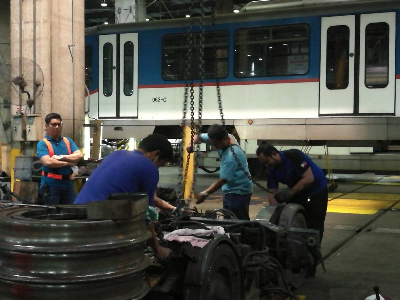 LOOK: MRT3 begins general maintenance of trains