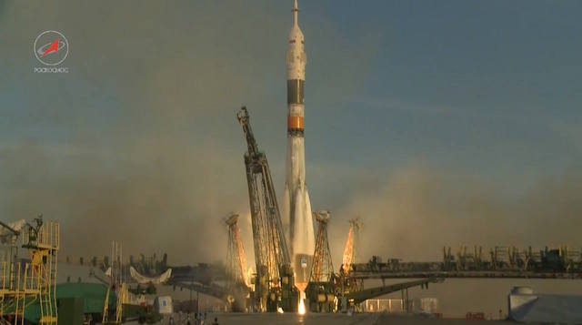 3 astronauts blast off for ISS in upgraded Soyuz craft