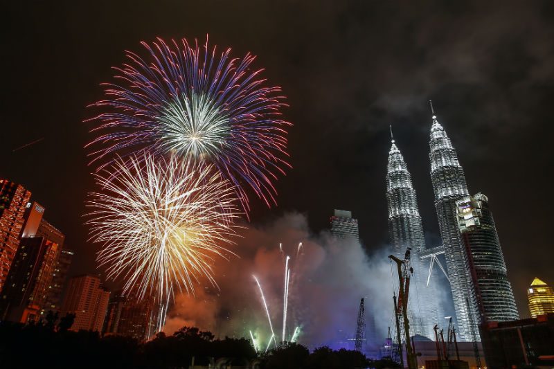 IN PHOTOS: New Year 2015 around the world