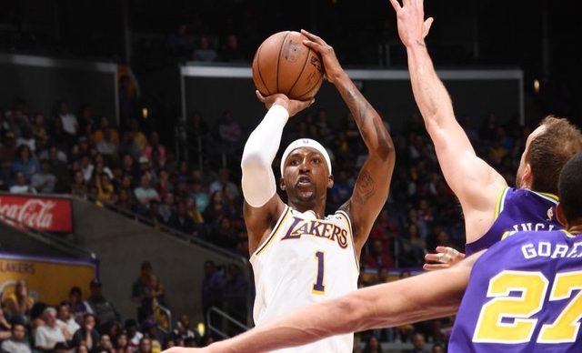 Lakers halt Jazz streak as LeBron continues to rest