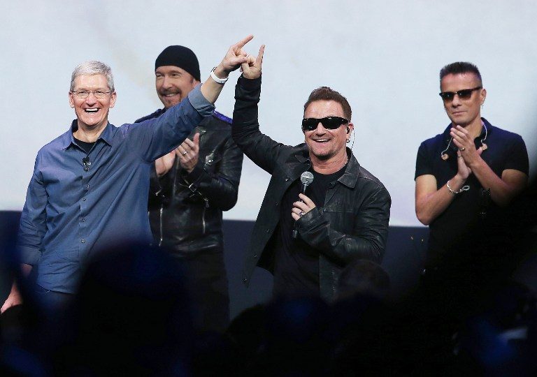 Bono apologizes for free U2 album on iTunes accounts