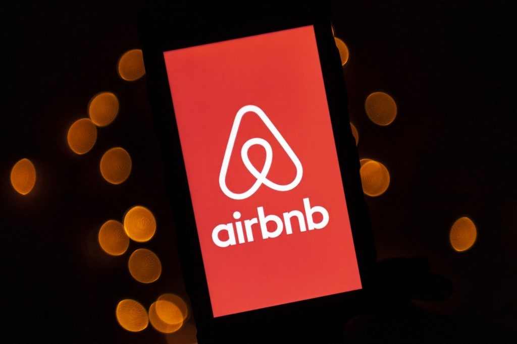 Airbnb waives service fee for cancellations, incentivizes flexible reservations