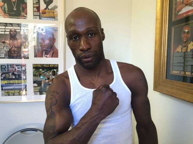 DeMarcus Corley is one of 8 southpaw boxers to fight Floyd Mayweather. He lost a competitive decision in 2004. Photo by Ryan Songalia 