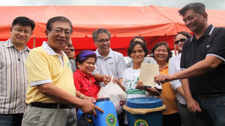 Albay receives relief supplies from DSWD, NDRRMC