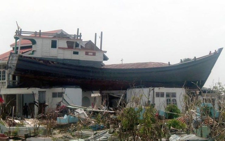 Korban tsunami Aceh: Terselamatkan perahu nelayan yang terdampar