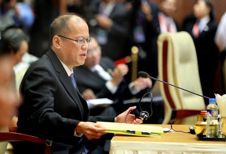Aquino goes soft on China in ASEAN Summit