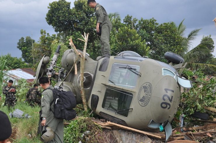 Army general survives chopper crash