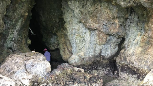 ADVENTURE. This is one of the small caves located in Baitan Beach. Photo by David Lozada/ Rappler 