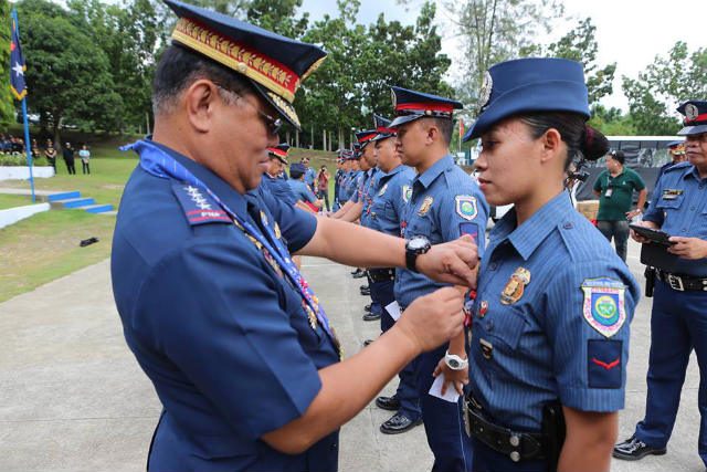 Cotabato police awarded for bravery in NPA attack