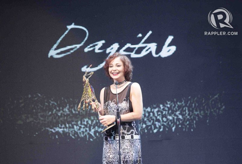 DAGITAB. Actress Eula Valdez beams after winning Best Actress for the movie 'Dagitab.' Photo by Jude Bautista/Rappler