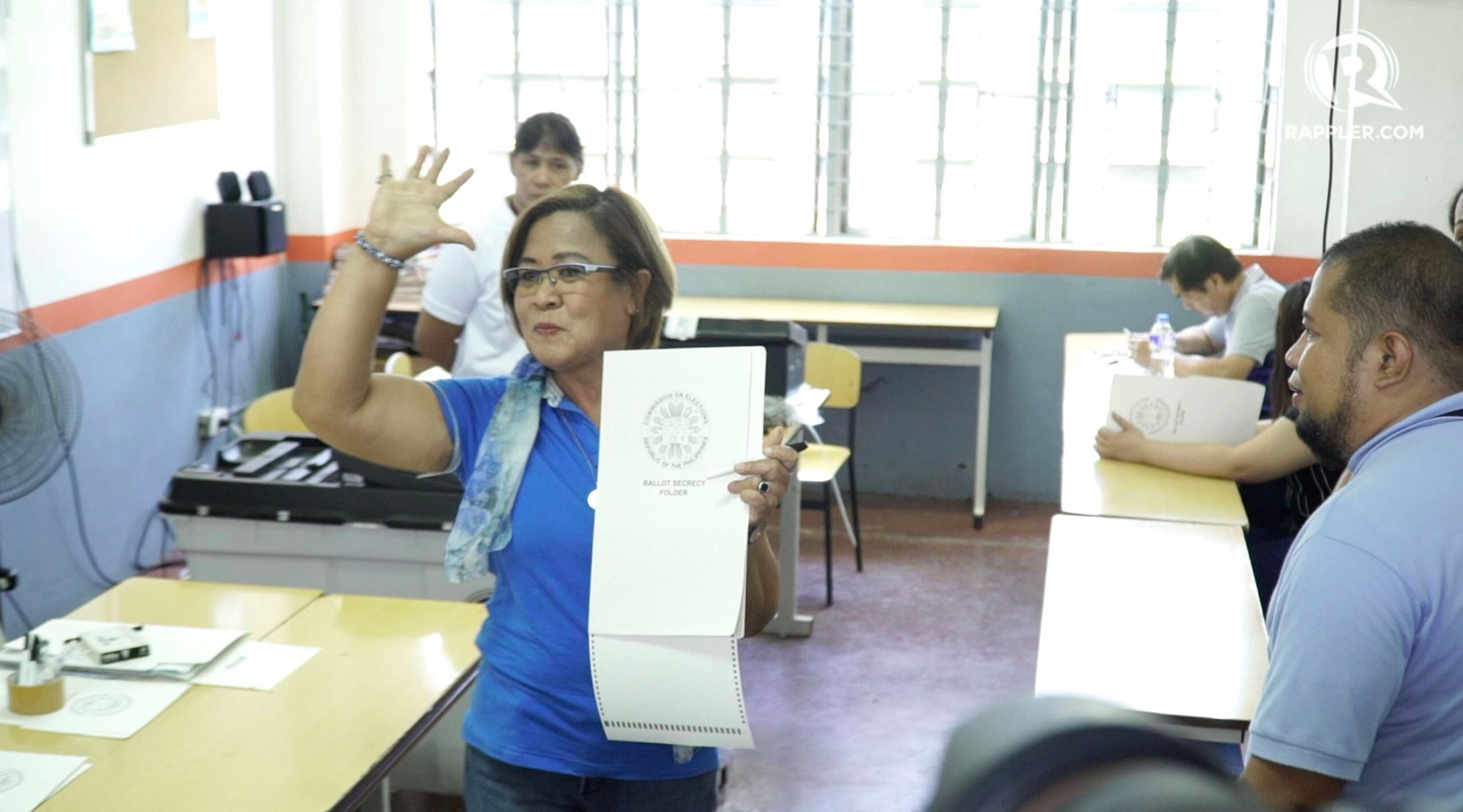 De Lima casts ballot in Parañaque under heavy security