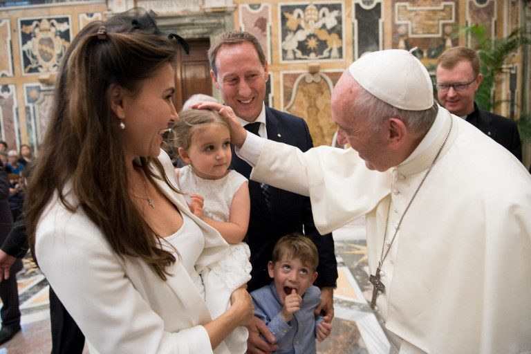 ‘Online sexual violence harming children’ – Pope