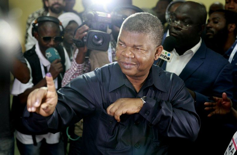 Angola swears in Lourenco, first new president for 38 years