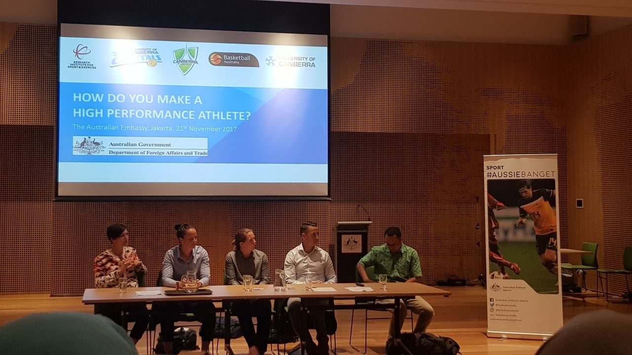 Diskusi panel tentang sains olahraga yang diselenggarakan di Kedutaan Besar Australia, Jakarta, pada Selasa, 21 November. Foto oleh Sakinah Ummu Haniy/Rappler 