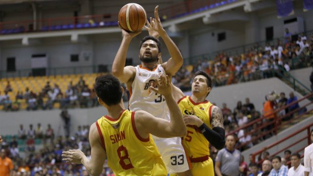 Meralco draws first blood in semis series against Star