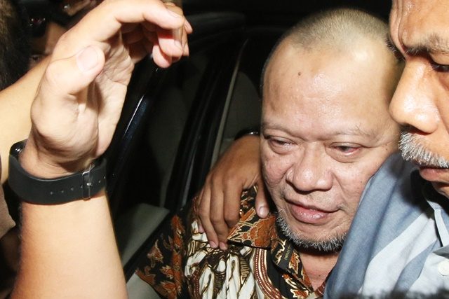 Scandal-hit Indonesian football chief deported from Singapore