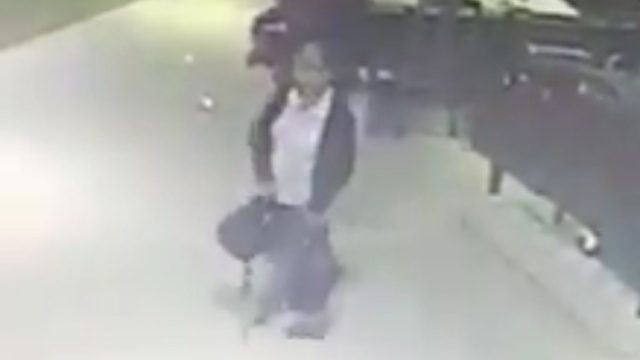 Caught on video: Thief strikes in upscale mall