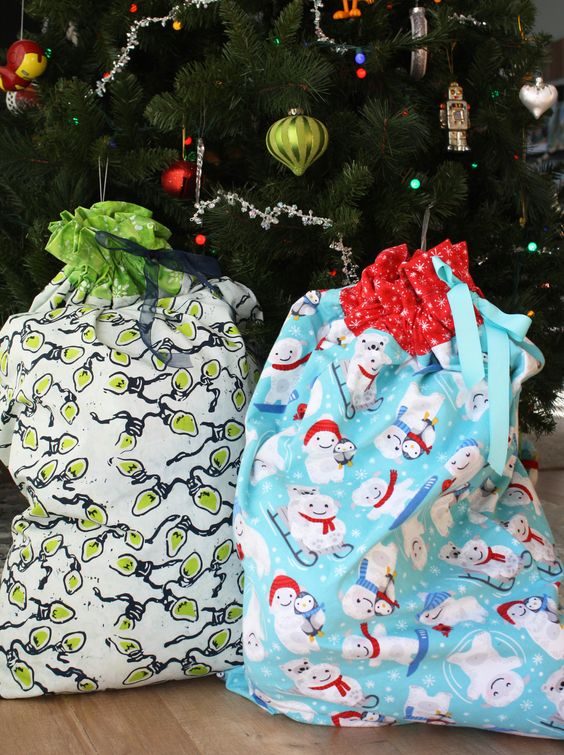 Upcycled pillow gift bags. Photo from American Patchwork & Quilting on Pinterest.ph 