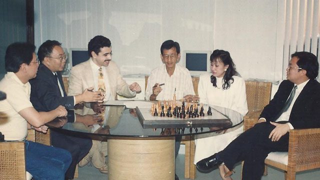 Their efforts also drew the attention of three-time United States open chess champion Yasser Seirawan (3rd) who went to the Philippines to promote Think! 