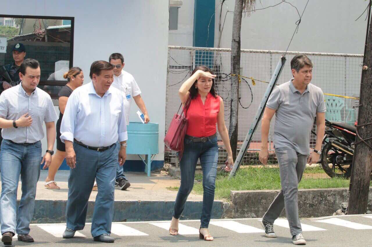 Senate minority bloc visits De Lima in detention