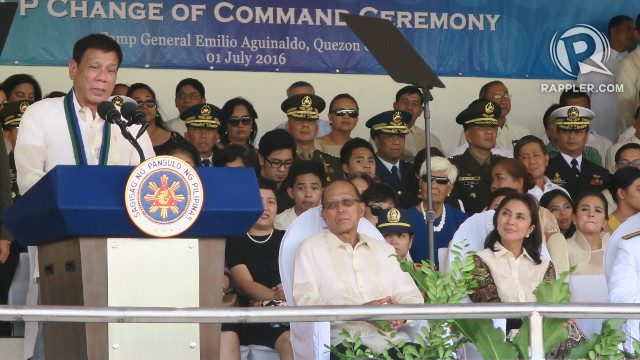 Duterte to military: Help me bring about peace