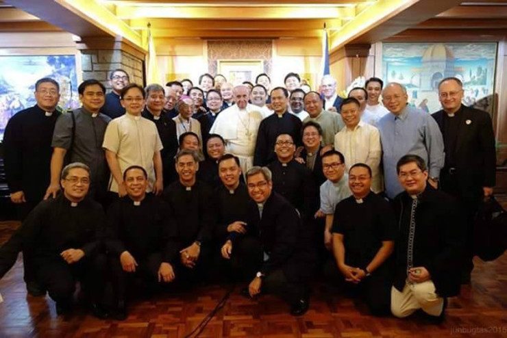 What Filipino Jesuits sang to Pope Francis