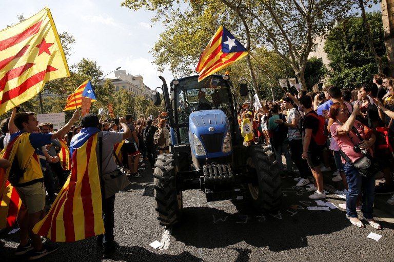 Catalans occupy polling stations ahead of contested vote