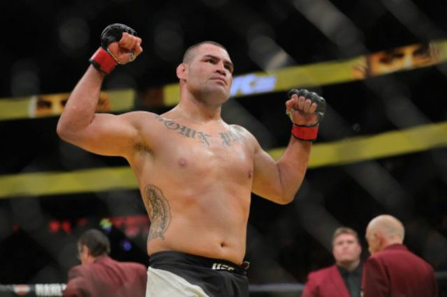 Cain Velasquez seeks title shot after UFC 200 win