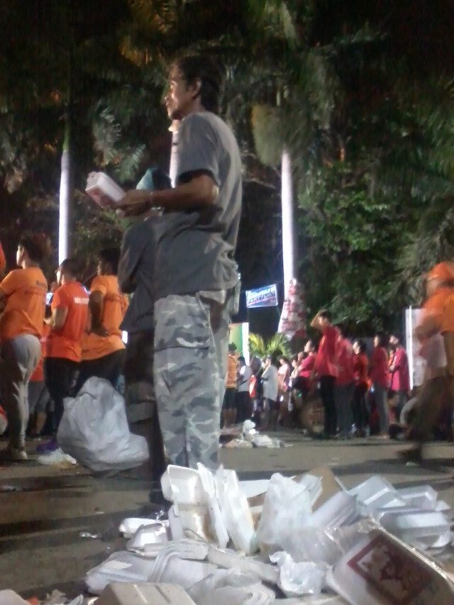 Erap, Alfredo Lim hit for ‘trashy’ proclamation rallies
