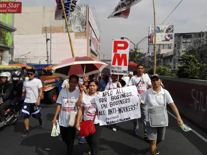 ANTI-APEC RALLY. Protesters from labor groups, entrepreneurs, climate activists and students march from UST to Liwasang Bonifacio. Photo by Partido Manggagawa 