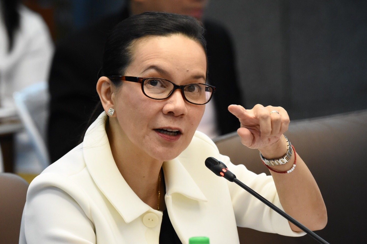‘Dissatisfied’ Grace Poe seeks clarity on 3rd telco entry