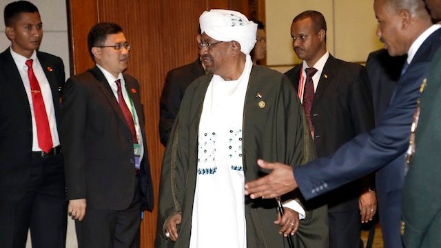 Jokowi holds talks with Sudan’s Bashir who is accused of war crimes