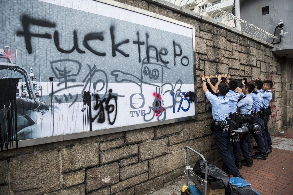 UK demands probe into Hong Kong police action
